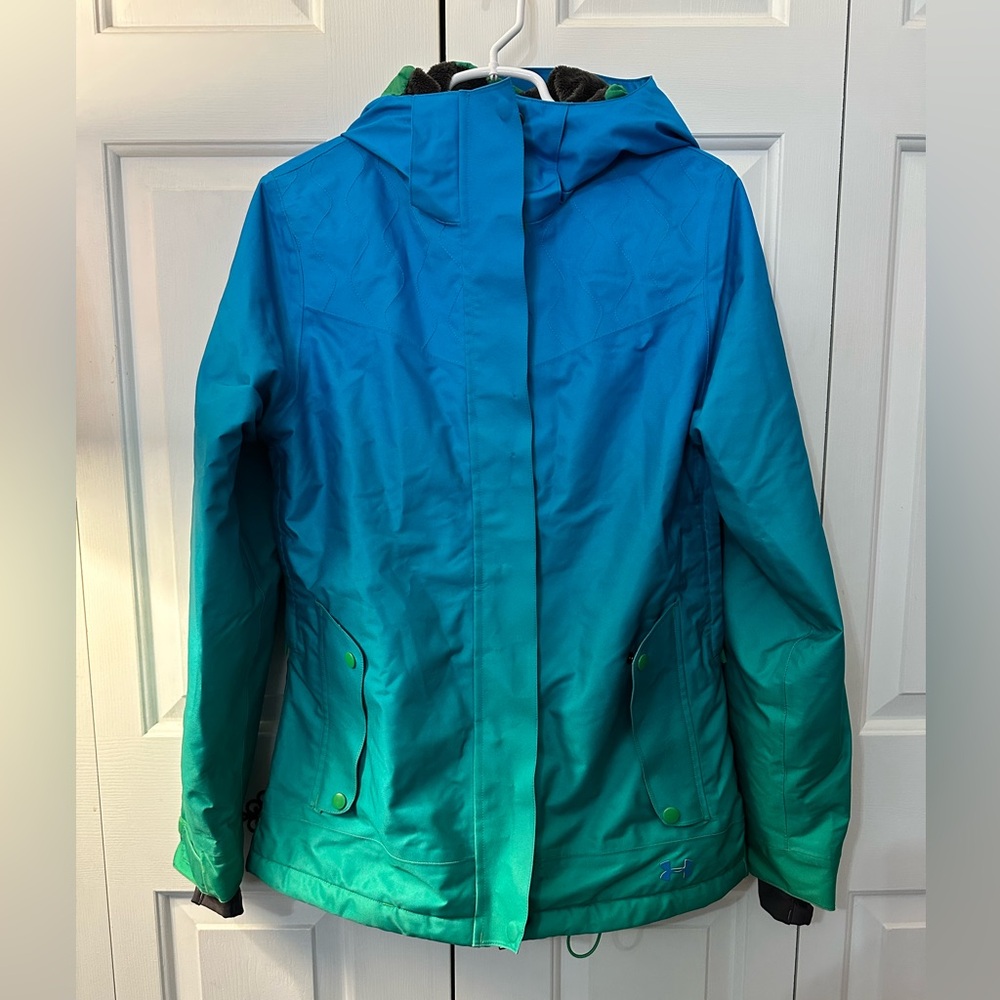Women’s Under Armour Cold Gear ombré ski/ snowboard jacket - Size Medium